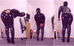 Nylon fetish 4u: 633. Uctívání latexové bohyně lesklé tělo v černé latexové kombinéze, černá maska,...