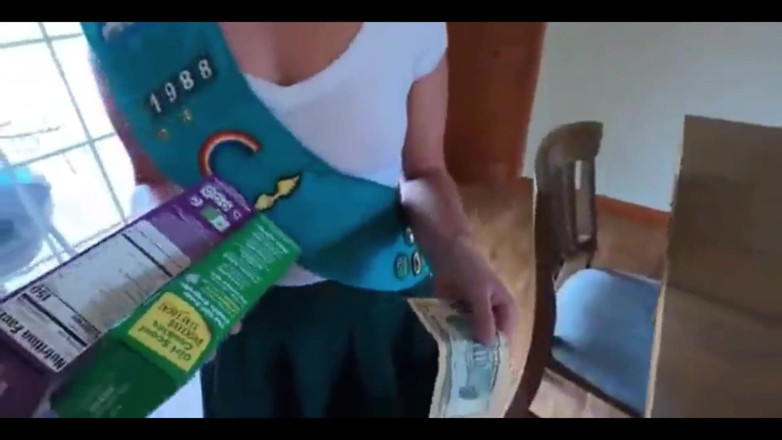 ScarlettRavenXO: Role-playing Wife Becomes a Girl Scout for Her Neighbor Husband...
