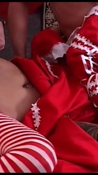 Betty Rixton, trio torride avec une énorme bite, un facial et une éjaculation