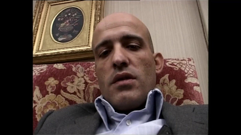 Vintage megastore: Krásná mladá manželka ošukaná monstrózním velkým ptákem