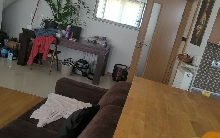 LuTosT: Knullar min ex fru, 1:a jag knullar henne, sedan knullar hon...