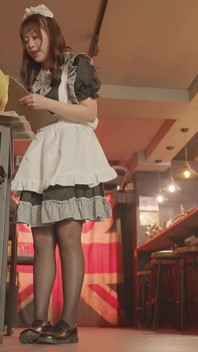 เมดคาเฟ่เงี่ยน เหวิน รุยซิน ถูกควบคุมโดยลูกค้า