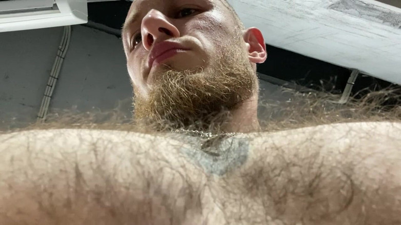 Hunky time: Wilgotne włosy