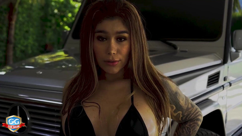 Good Girls Mansion: Das Mercedes Amg spülen