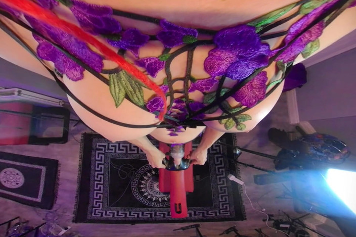Perception of Depth - Jasmine_Dlight but VR: Jasmine_dlight - pov futa fucking fleshlight - Guardando in basso grandi tette...