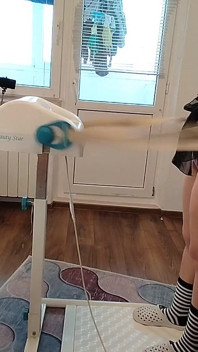 Amateur-ehefrau massiert sich mit vibrator. Latina behaarte muschi, dicke titten, dicker arsch.