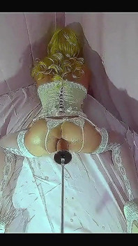 Sissi Stacy Fisting tady anální díra a jízda na fuckmachine