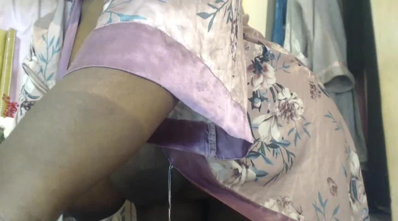 Legendary Booty Overdose: BBW Fails to Do Chores with Vibrator in Pussy