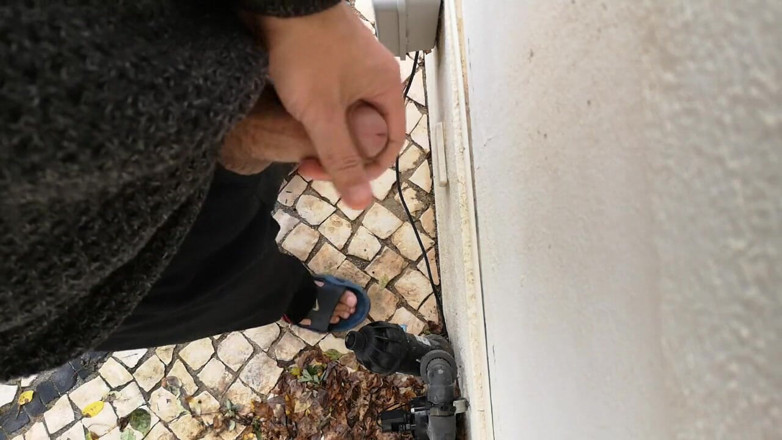 Rafael Torreano: Guy Filming Himself Wanking Outside From Eye View Perspective