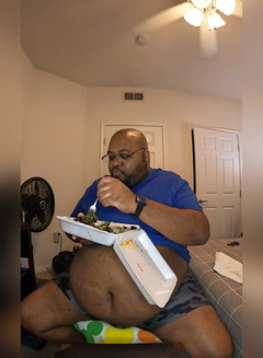 Blkhole420: Tối chủ nhật con lợn ăn tối lớn ra ngoài.