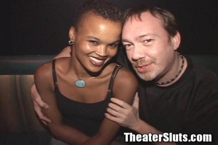 Theater Sluts: Pepek Afrika Jalang yang kabur creampie pepek dikongkek gangbang oleh...