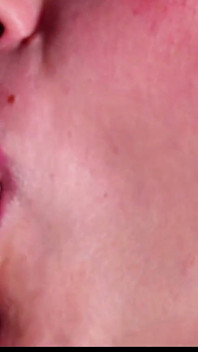Aku crot di mulutnya dengan kejutan! Close up