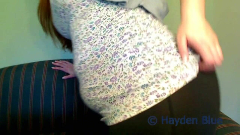Hayden Blue: Zakar awak terlalu kecil untuk pantat besar saya! (Penghinaan zakar kecil...