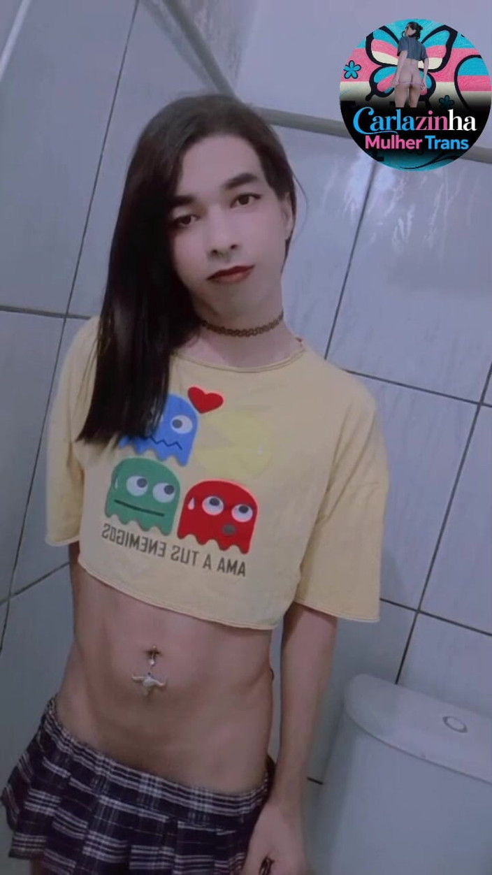 Srta. Carla: 私は見せびらかす女で、こういう見せびらかすのが好きなとても淫らなトランス女性です
