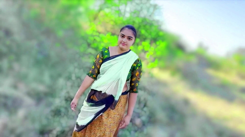 Your_aisha: Desi village ragazza innocente scopata nella giungla scopa per la...