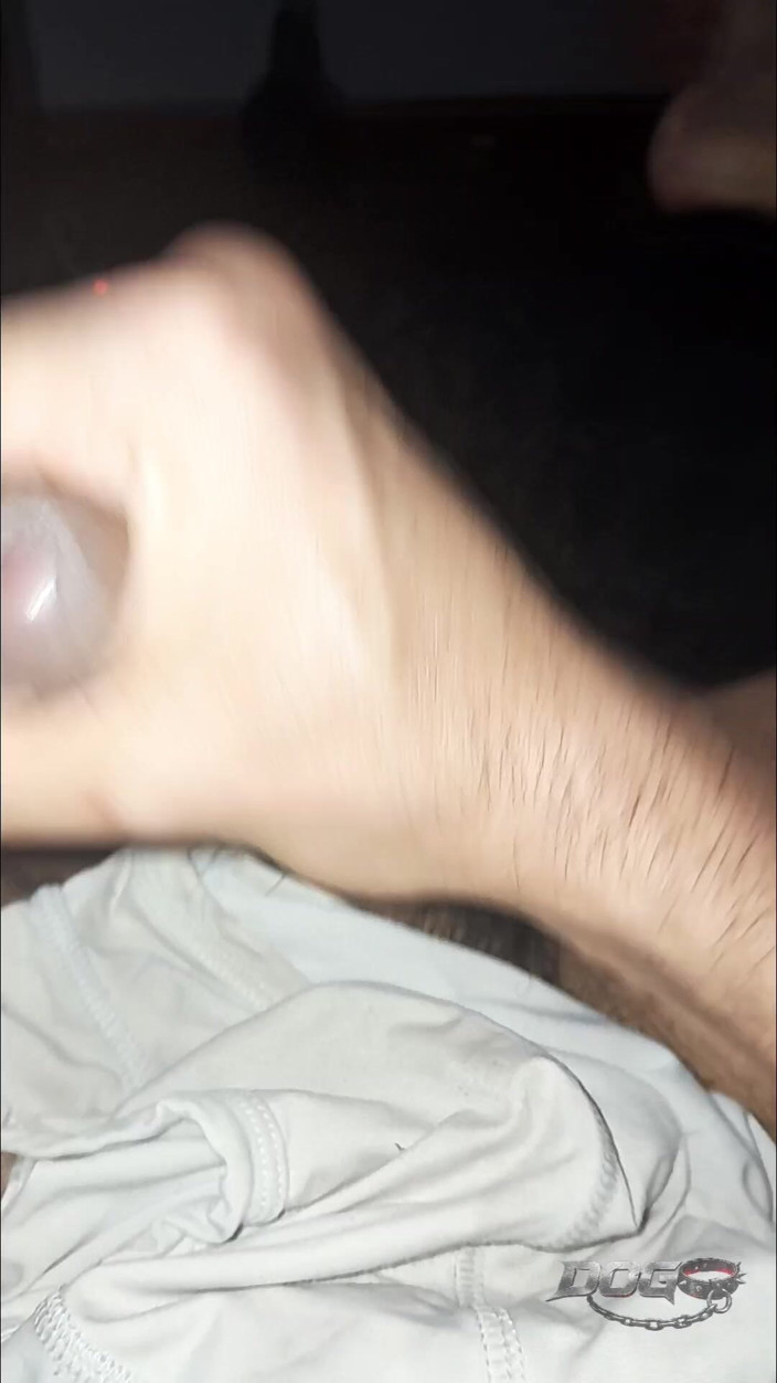 ElDogo: Slutar i smutsiga kalsonger