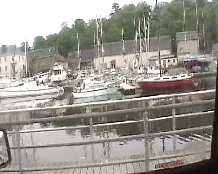 Planete Francaise: イケメンのフランス人熟女は、どこにでもチンコを連れて行くことができるよ!