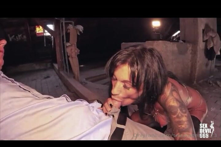 Miss Lilith devil: Sexdevil neukt de oude, domme man.