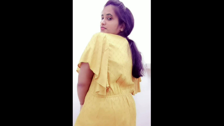 Your Arya: Jag gav kläder till min grannas fru och knullade henne...