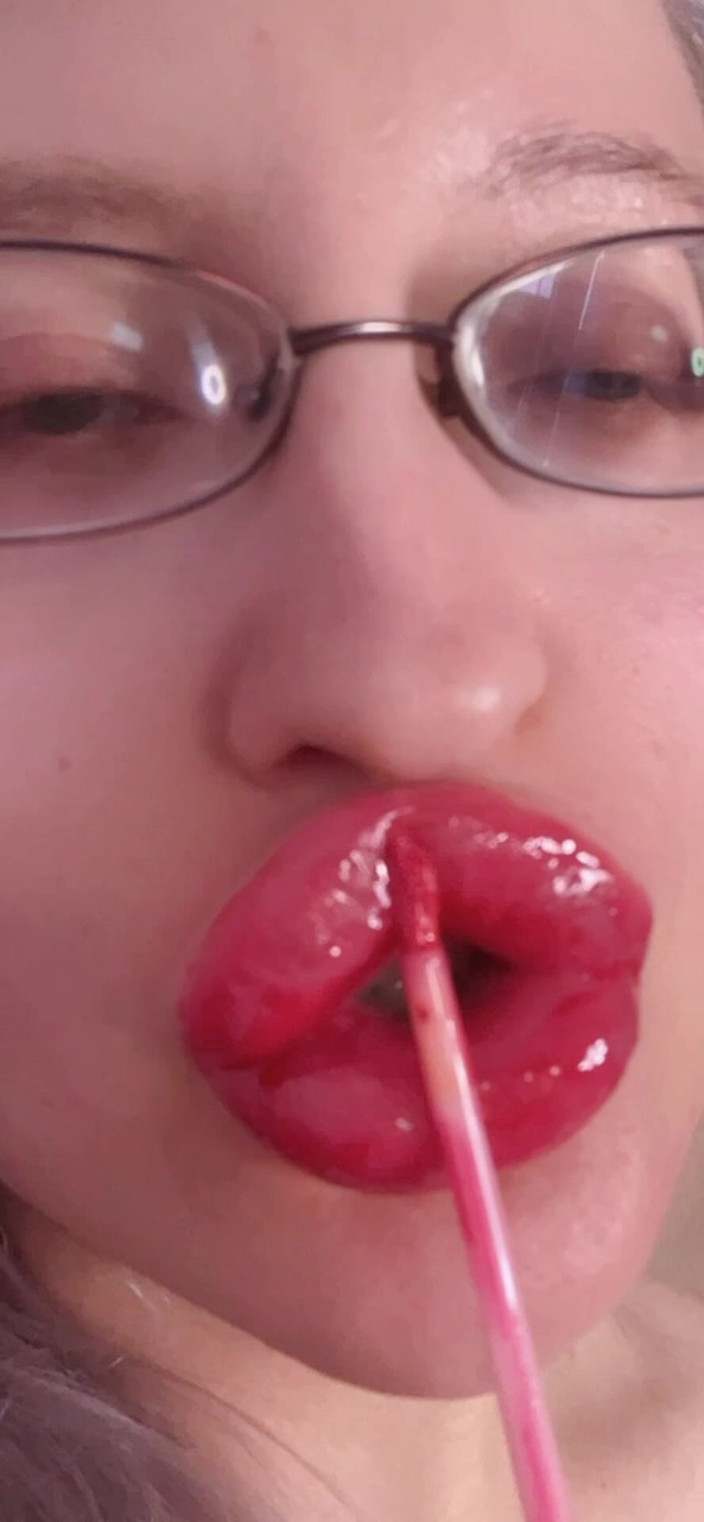 FinDom Goaldigger: Kırmızı ruj parlatıcı büyüleyici