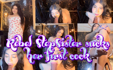 JessieRoss: Şımarık üvey kız kardeş ilk yarrak derecelerini emiyor ve boşalıyor