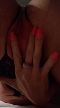 Nails in Pink Pusy