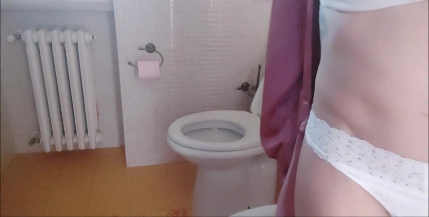 savannahamatoriale: Chantal Channel Pee and Farts with You