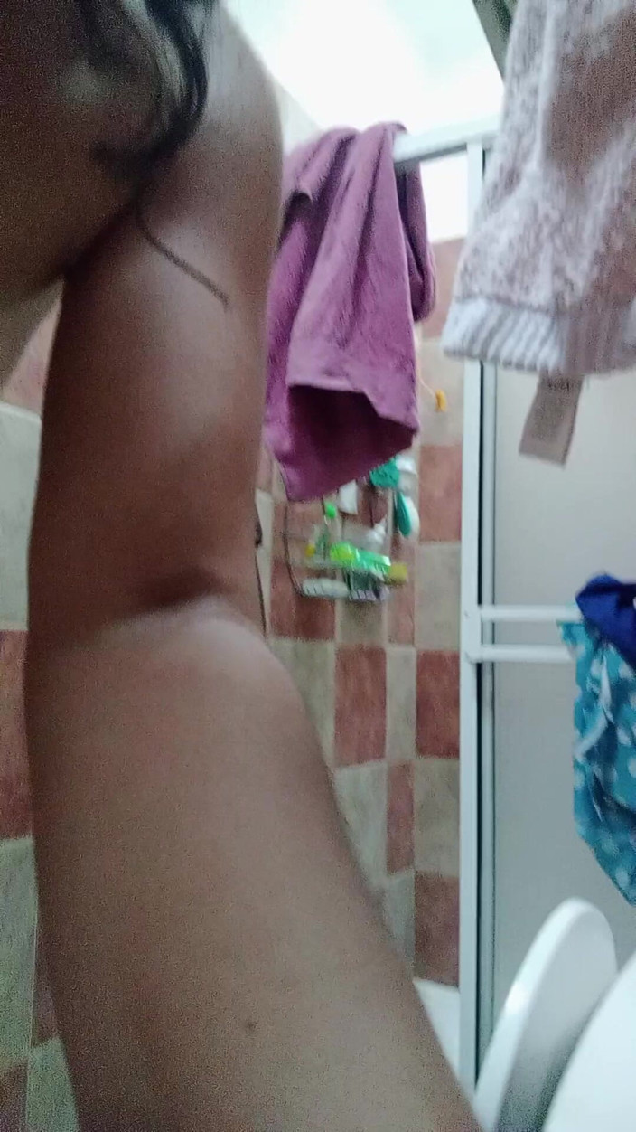 Colombianas amateur: Saya mengongkek pepek saya semasa saya bersendirian di rumah