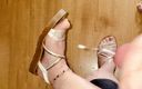 Zsaklin&#039;s Hand and Footjobs: Hermosos pies 2