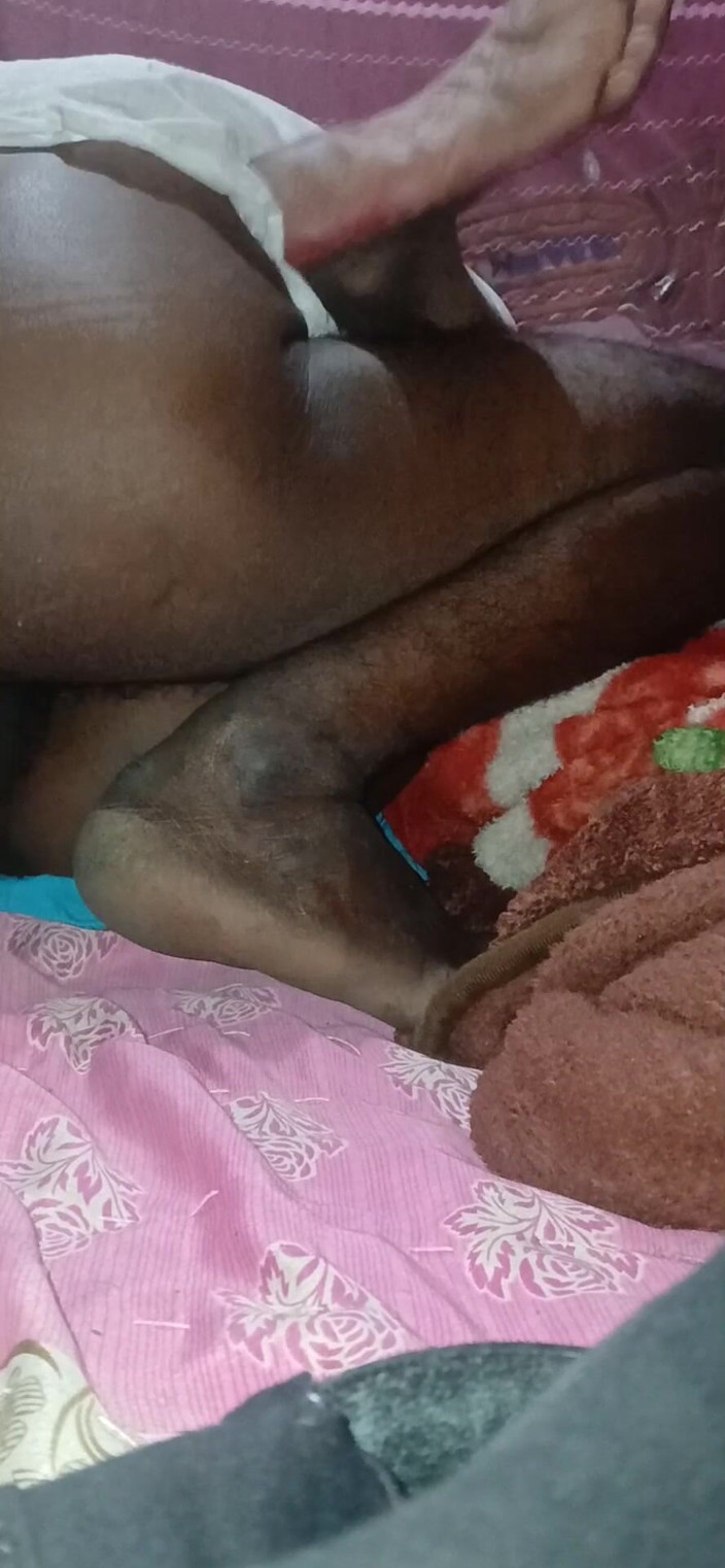 MuzZ-K: 밤에 다리를 벌리고 파란색 팬티로 보지를 찢어버린 인도 와이프 - Payal Wali 쪼이는 보지 힌디어 오디오