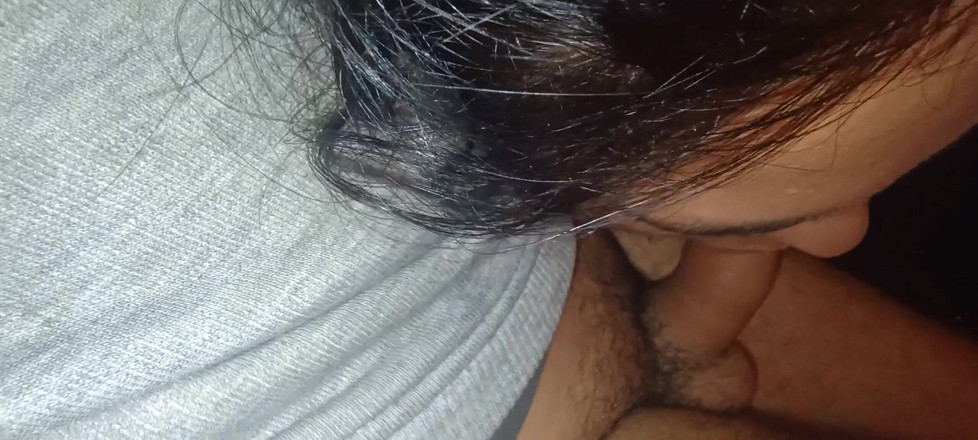 Ionut899: 我的继父每天都把我用在我身上