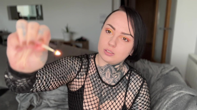 Miss Valentina: 火遊び