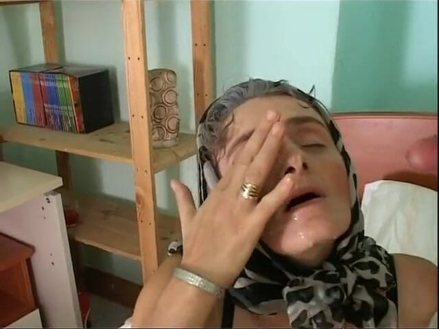 Old PIGS XXX: Outdoor granny ass fuck with facial