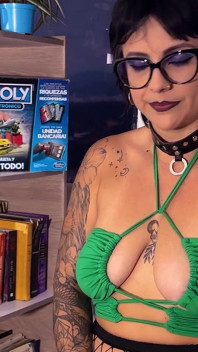 MILF Professora É Corruptida Por Defender Seu Enteado