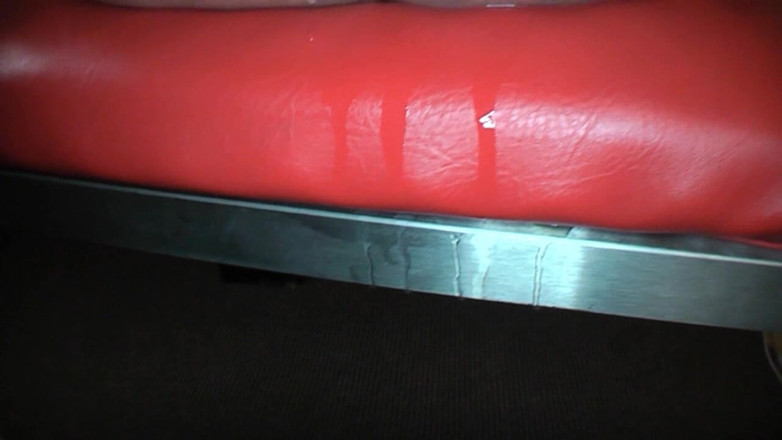 SweetSusi: Hitsige cumshot met de dildo