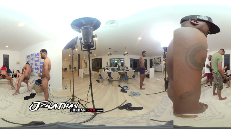 Jonathan Jordan: 360 Slut Orgy Bts