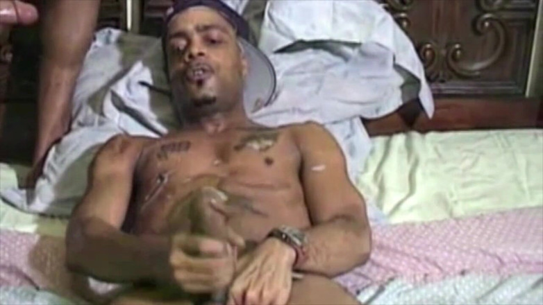 Black fuckers with big cock: หนุ่มดำตรงชอบดูดควย XXL