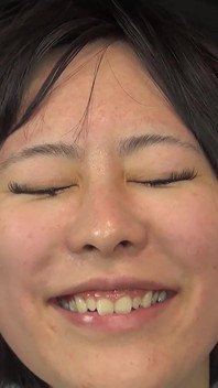 Yuki makimura - wajahnya dicrot ekstrem sampai wajahnya dicrot di muka - close-up