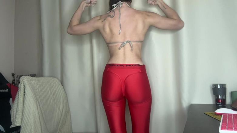 Skinny_lady69: Perfetta tensione muscolare in posa