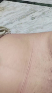 तुम एक बहुत बुरी लड़की हो, saara! सौतेला बाप तुम्हें सजा देगा