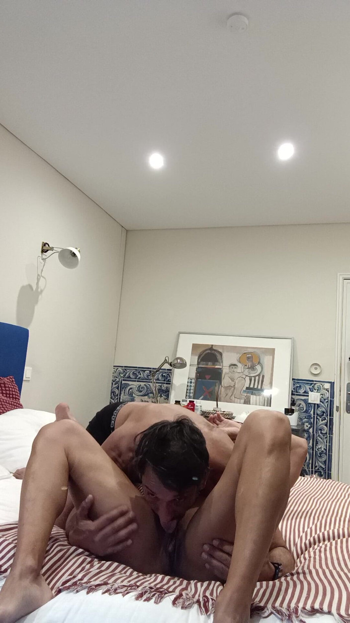 Europa Amador: Mi Vecino Me Invitó a Tener Un Buen Sexo El...