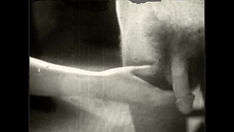 Vintage Erotic Archive: Ovanifrån: Erotik i molnen - Återställd i 4K