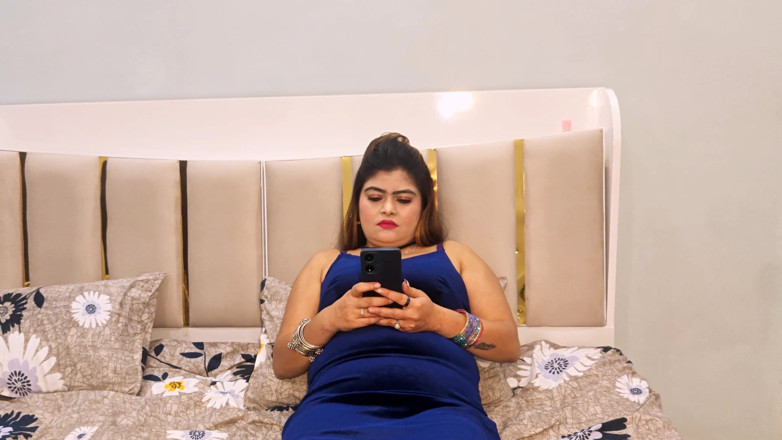 Mastimaal123: Wife Called Her Boyfriend and Gave Him Bangles