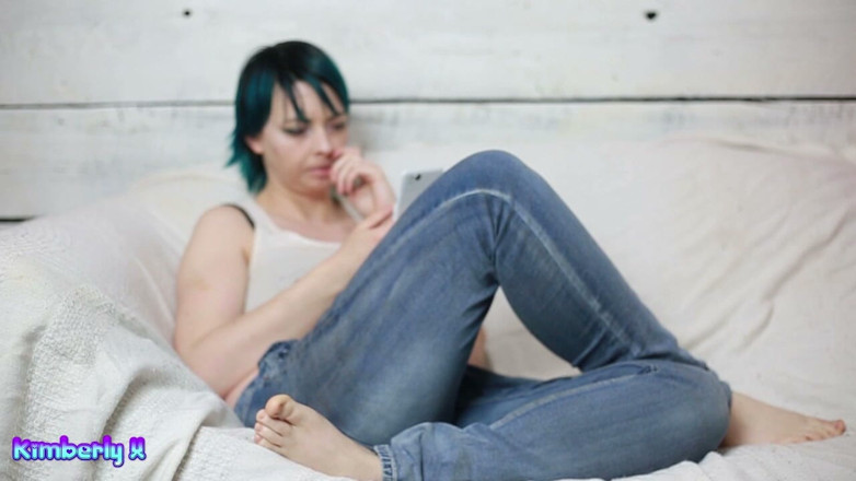 Kimberly X: Whoops! Jean Accident