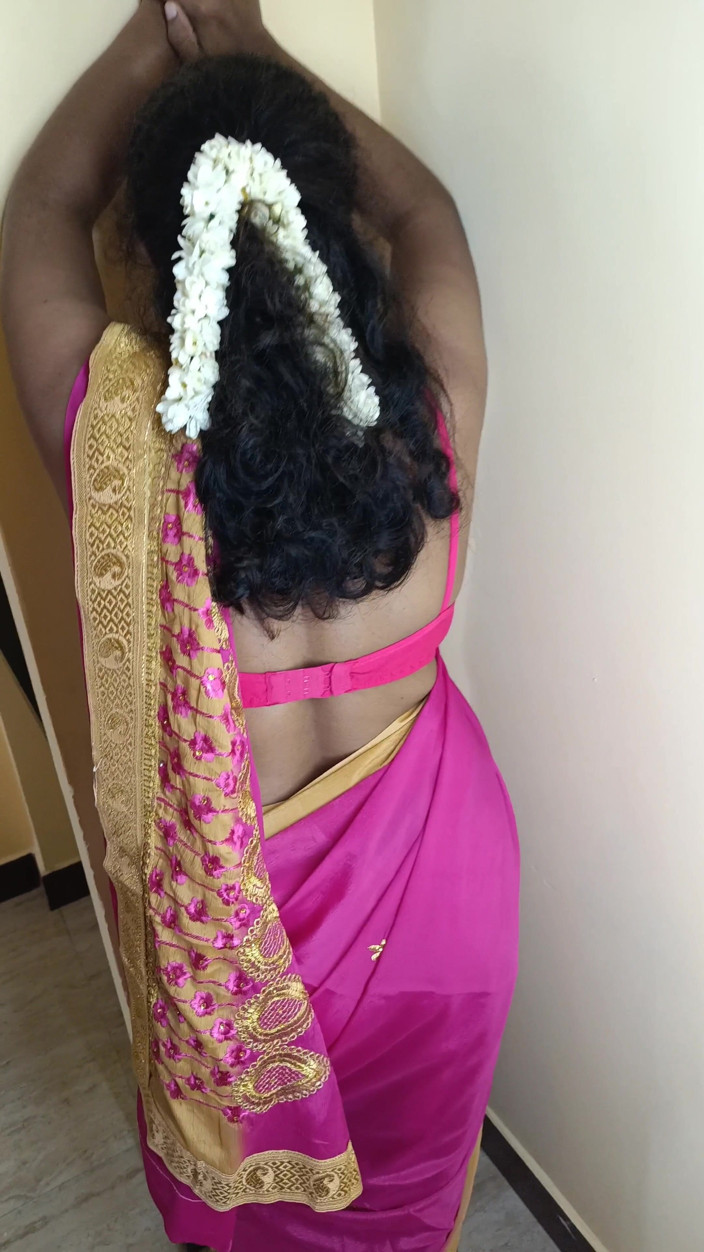 Laxi ammu: 继妹的热辣浪漫与可爱的结构