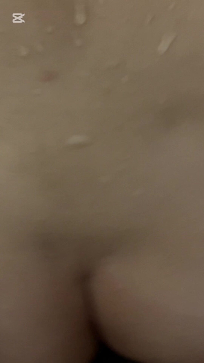 DarkScorpion11: 義理の兄がシャワーで激しく私を抱く