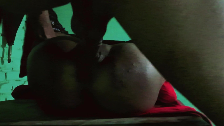 Trilokinath: Moje porno video s nevlastní sestrou sledovalo indku