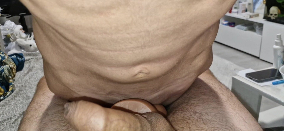 Dinar: Rough Bukkake și compilația piesei hot!