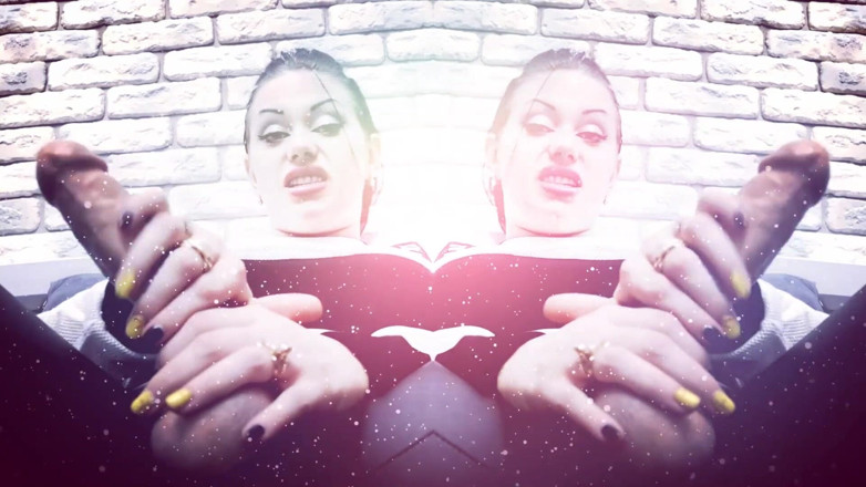 Goddess Misha Goldy: Batang saya lebih besar daripada awak! Kongkek minda! Jilat telur...