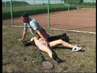 Cumming Soon: sporti randi ko kuchh vishesh tenis sabak milte hain